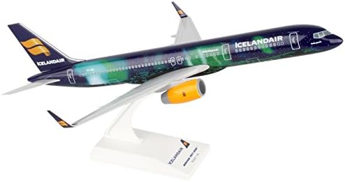 Daron Világszerte Kereskedelmi Skymarks Icelandair 757-200 Hekla Aurora 1/150 SKR892 Jármű