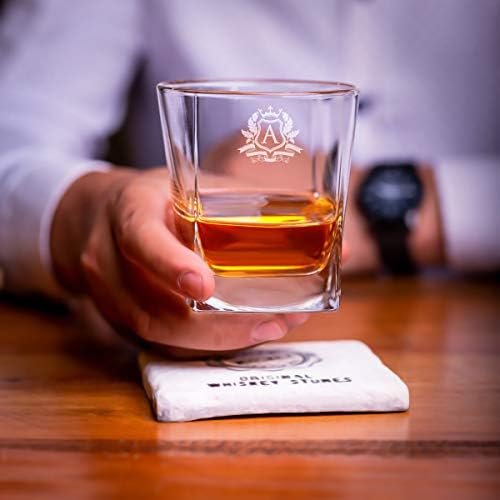 Személyre Szabott Whiskys Üveget Meghatározott Egyedi Logó Tervezés. Egyéni Derítő, 2db Gravírozott Poharak, 12db Whiskey Colling Kövek, Különleges